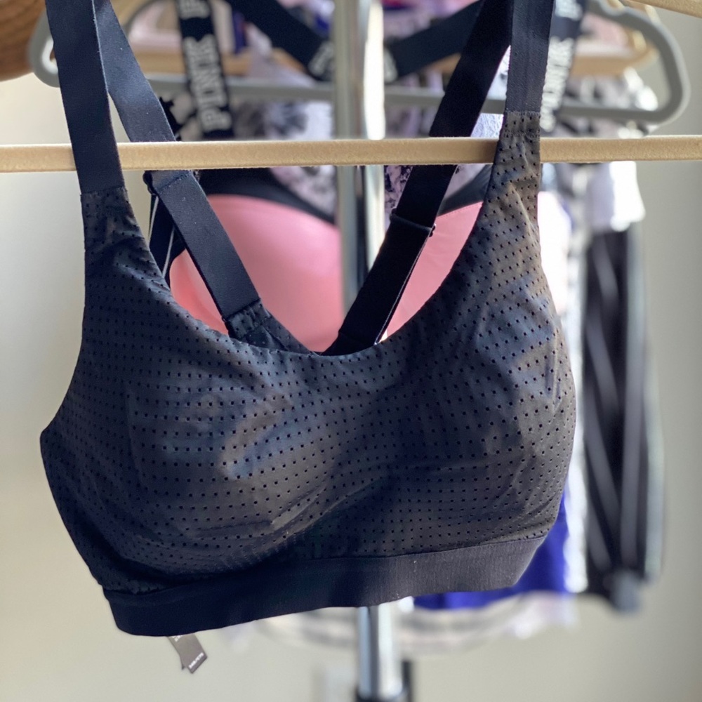 VS Sports Bra